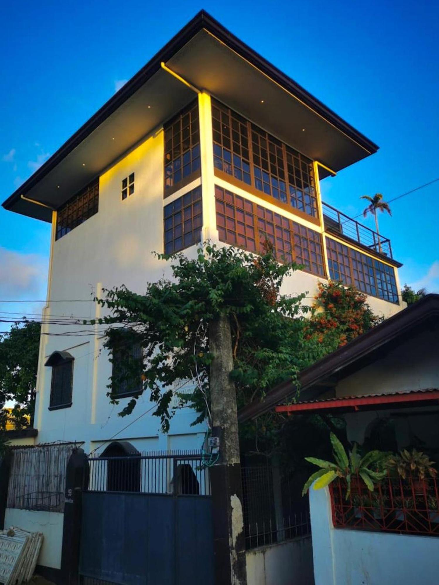 Mojo Hostel Puerto Princesa